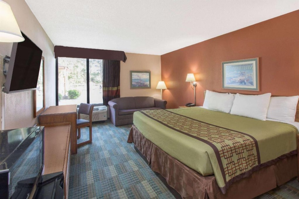 Days Inn by Wyndham Myrtle Beach